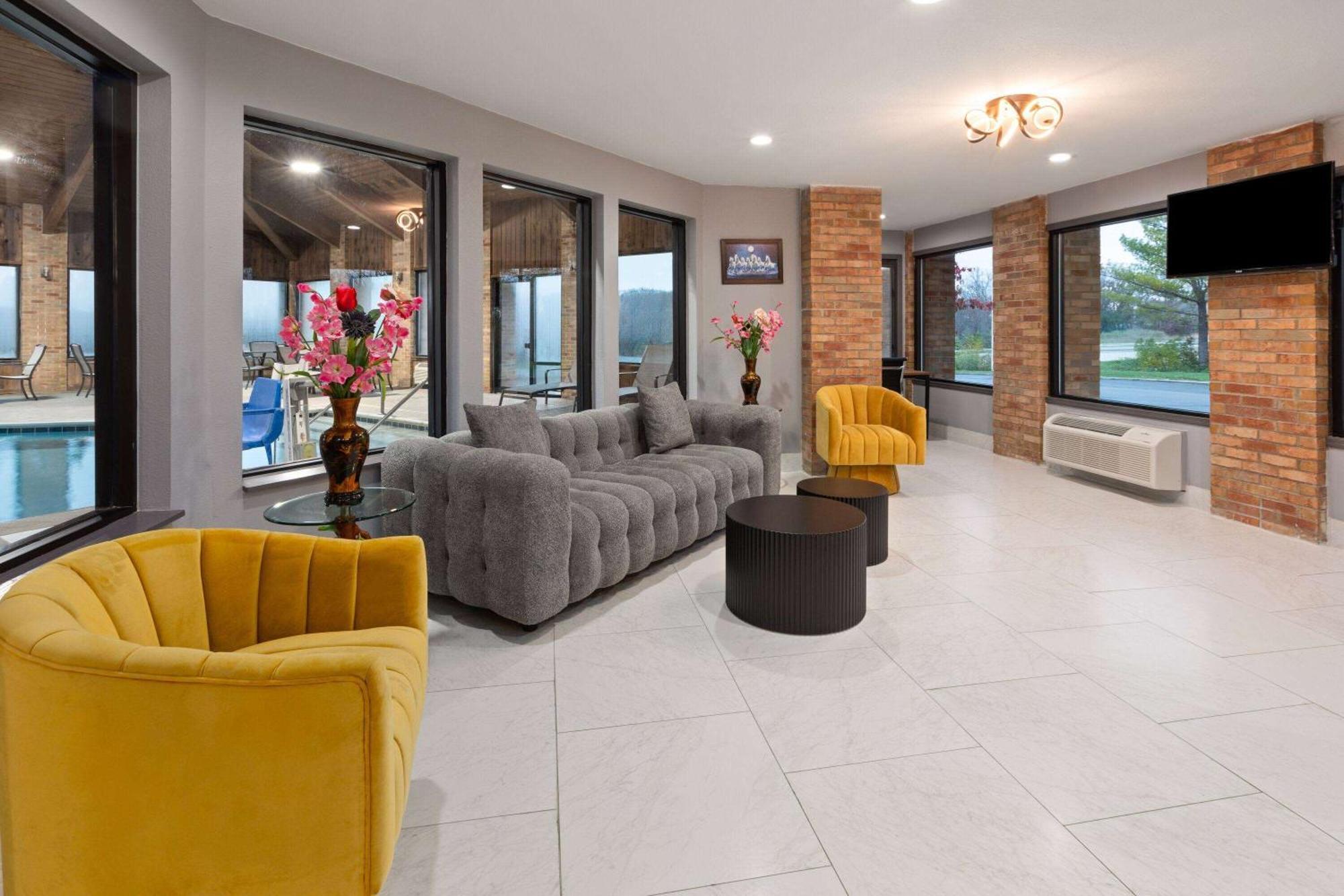 Baymont By Wyndham Warrenton Hotell Exteriör bild